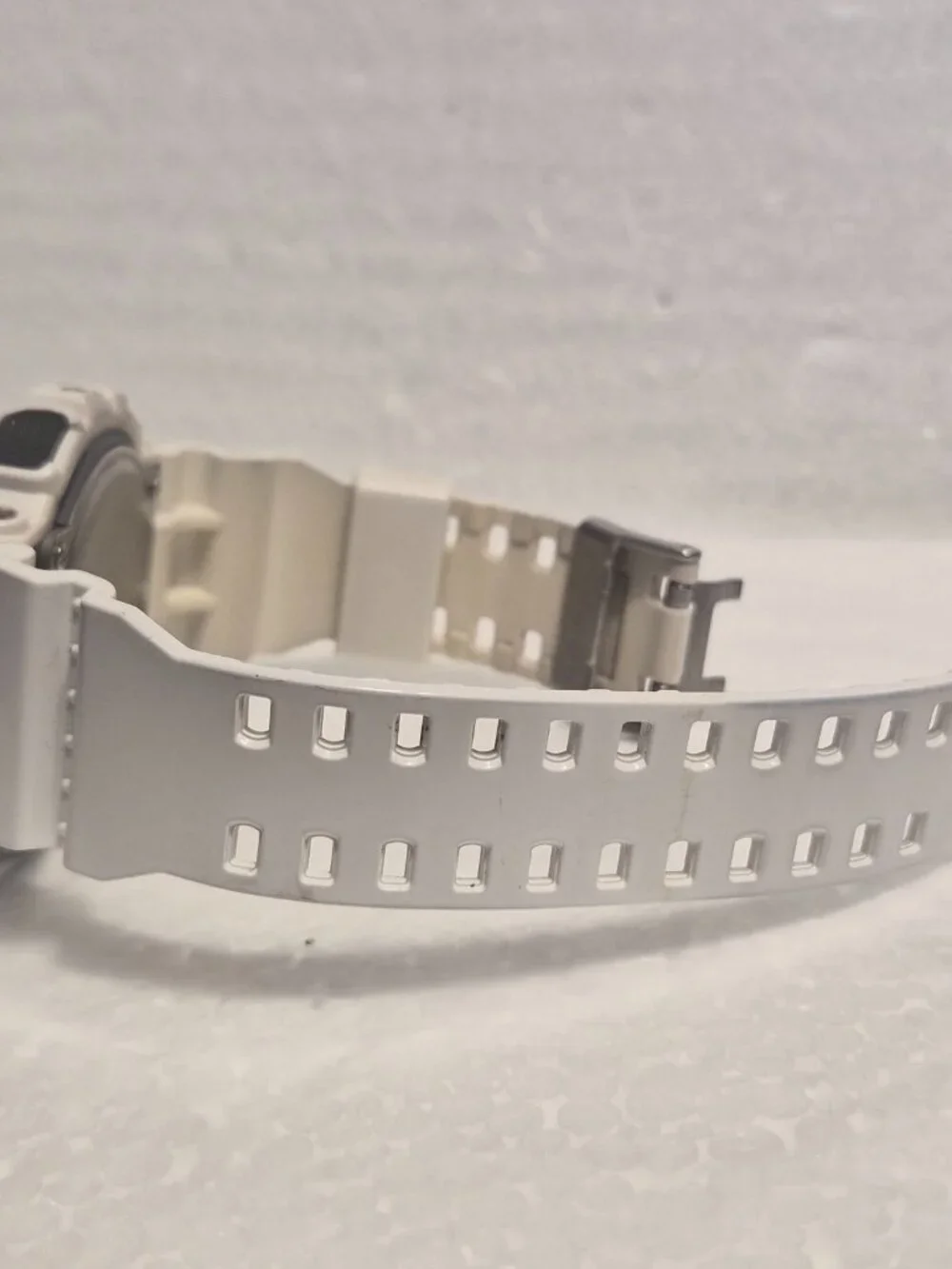 Casio G Shock Gloss white